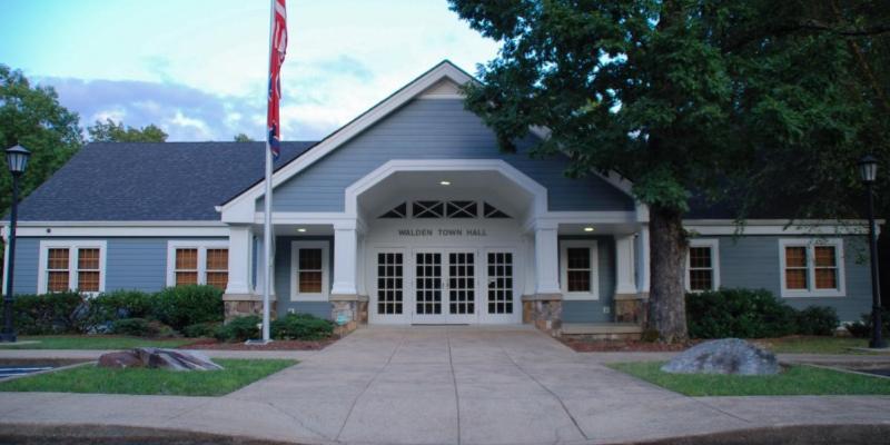 Picture of Walden Town Hall.